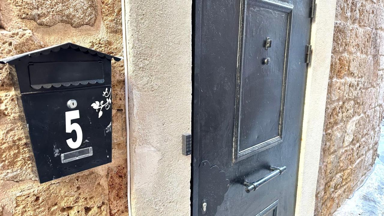 Ferienwohnung Knight House Akko Exterior foto
